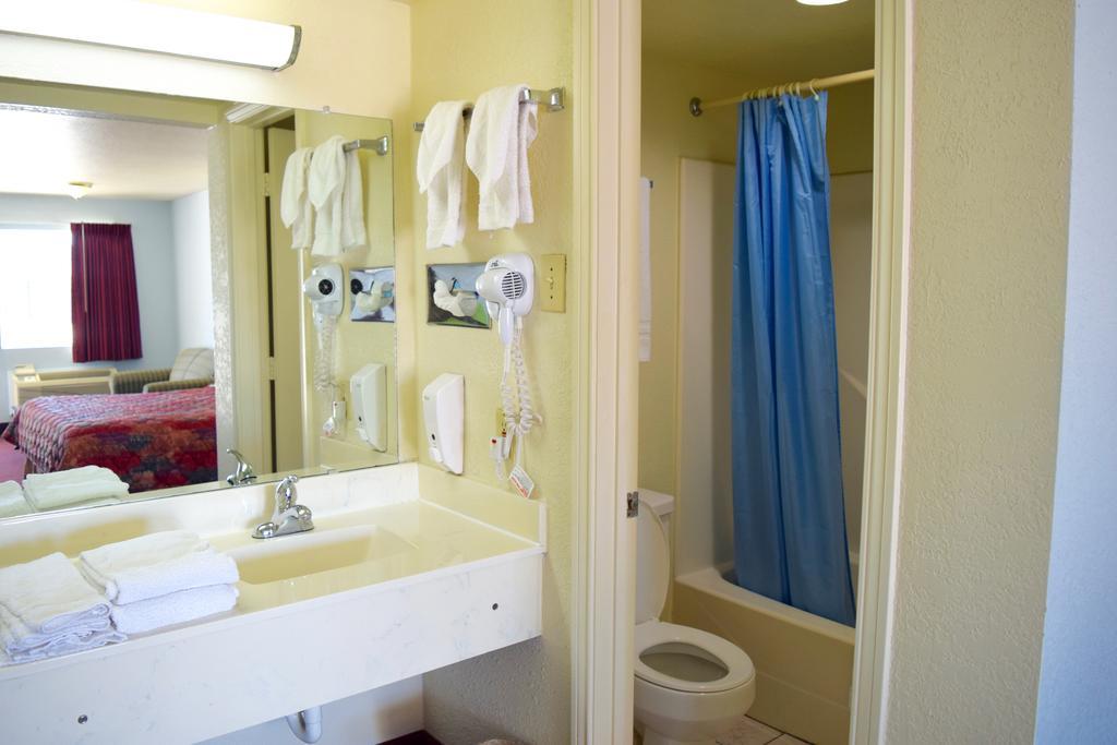 Kaufman Countryside Inn מראה חיצוני תמונה